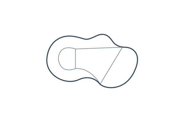 Top-down schematic diagram of a Paradise freeform steel wall vinyl liner pool featuring sweeping curved walls, an integrated shallow-end entry alcove, and floor transition slope lines leading to an expanded deep end.